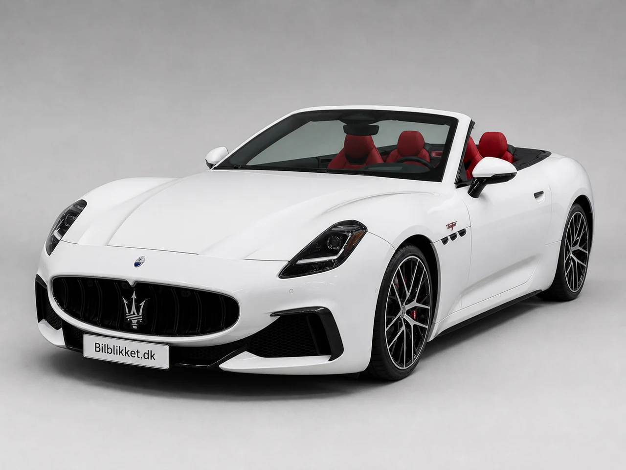 AI-redigeret modelillustration af Maserati GranCabrio