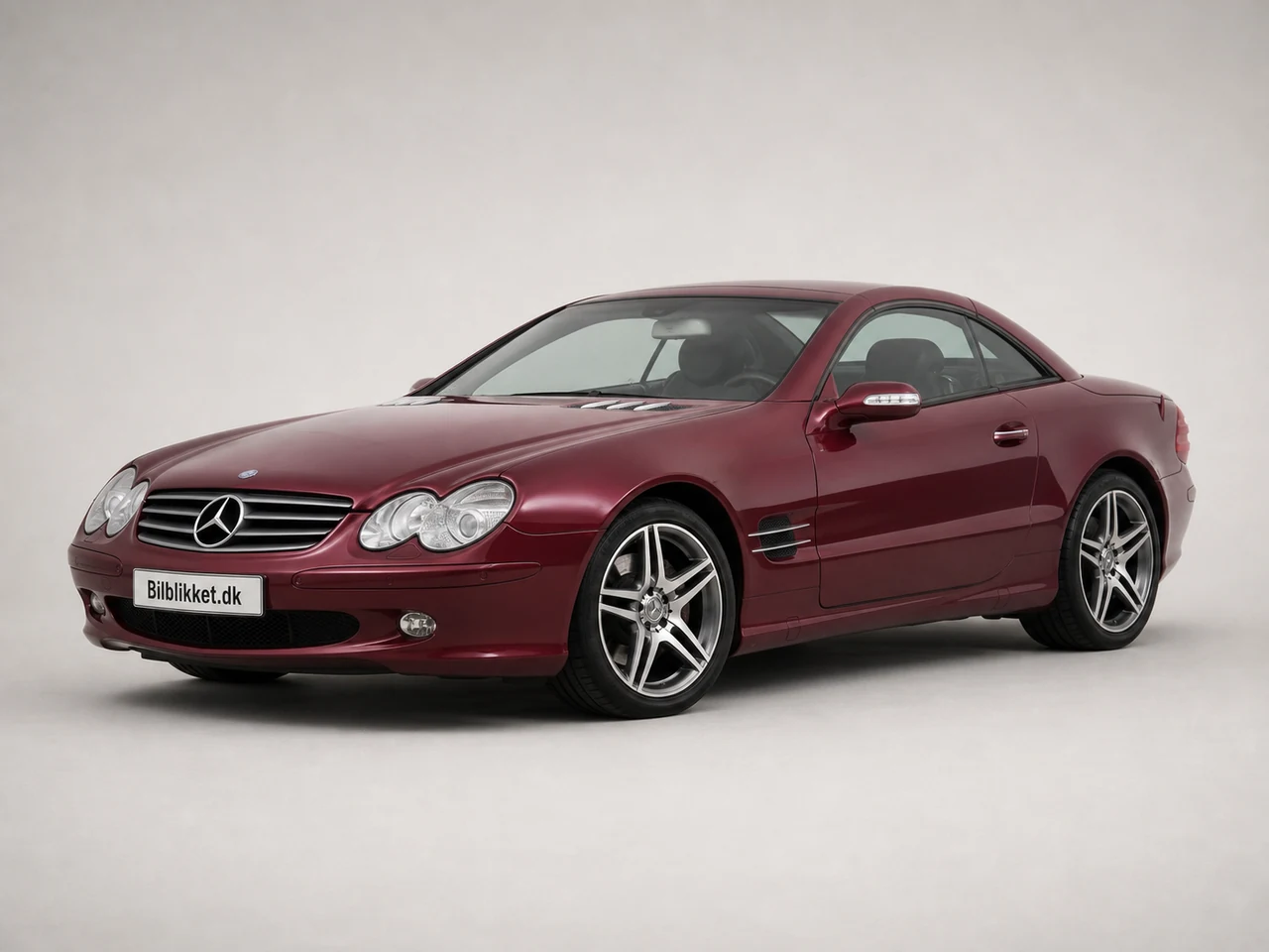 AI-redigeret modelillustration af Mercedes-Benz SL500-2002