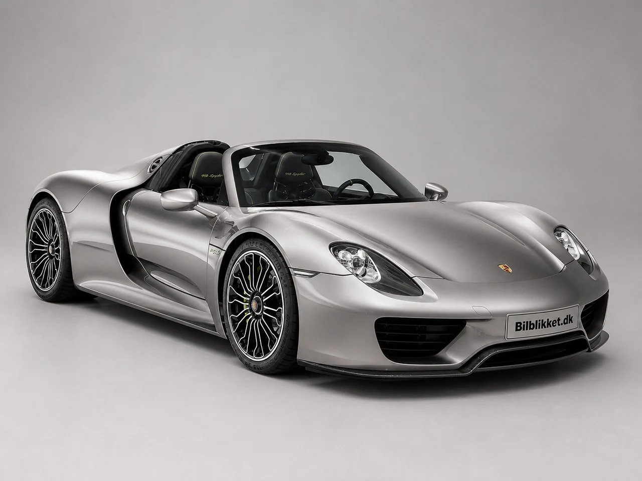 AI-redigeret modelillustration af Porsche 918 Spyder