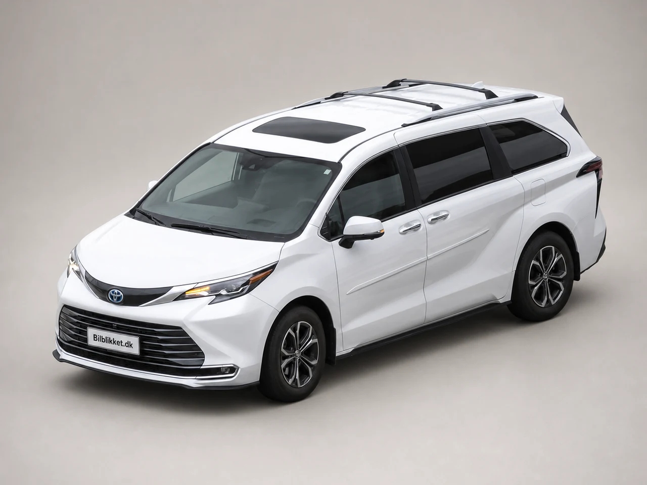 AI-redigeret modelillustration af Toyota Sienna